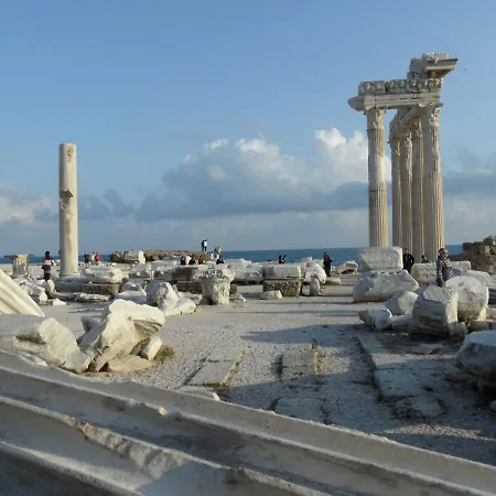 Begonville Lägenhetshotell 3*