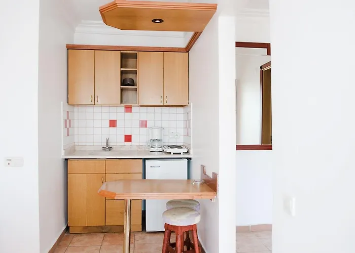 Ξενοδοχείο με διαμερίσματα Begonville