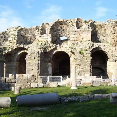 Lägenhetshotell Begonville Side